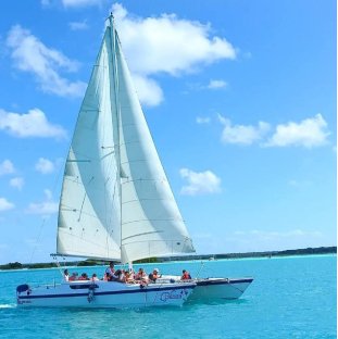 catamaran 1